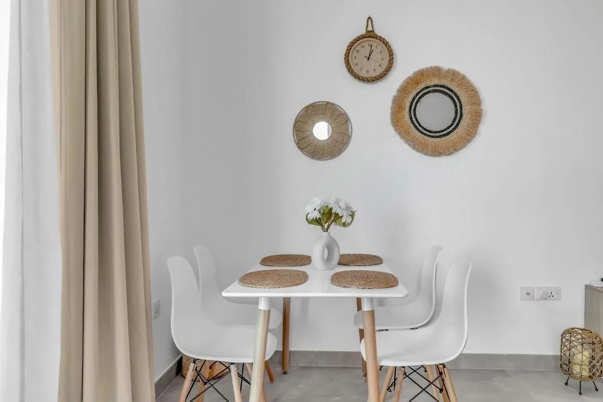 Waves - Rustic Chic 1 Bedroom Retreat In Vibrant Jvc Dubai