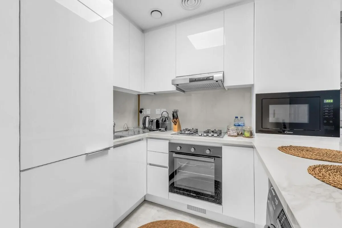 Apartment Waves - Rustic Chic 1 Bedroom Retreat In Vibrant Jvc Dubai United Arab Emirates